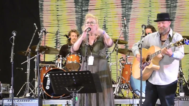 Mary Garnett Edwards - White Lightning Live @ Vanc...