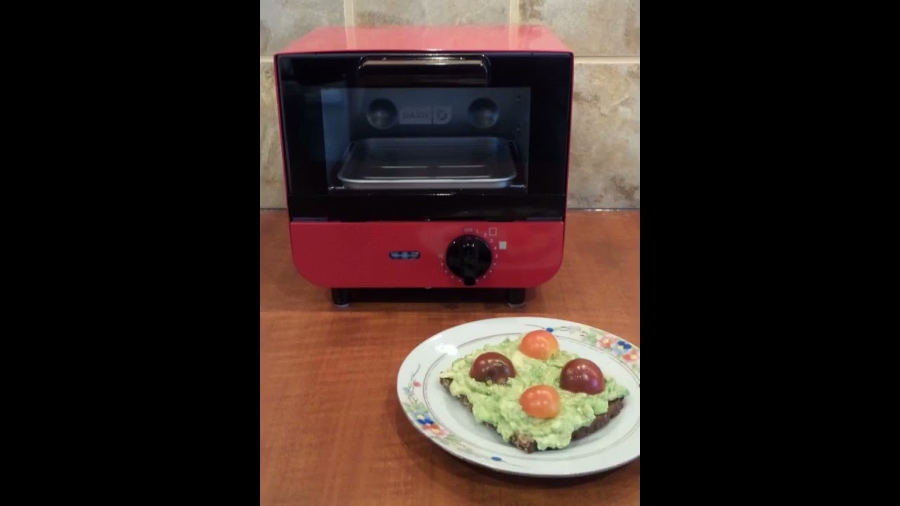 Pink DASH Mini Toaster Oven Cooker for Bread Bagels Cookies Pizza