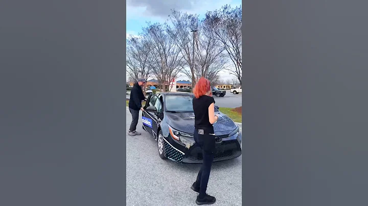 Tipping A Waitress A Car 🗿🗿