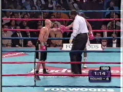 ''SUGAR'' SHANE MOSLEY VS JESSE JAMES LEIJA 2/4