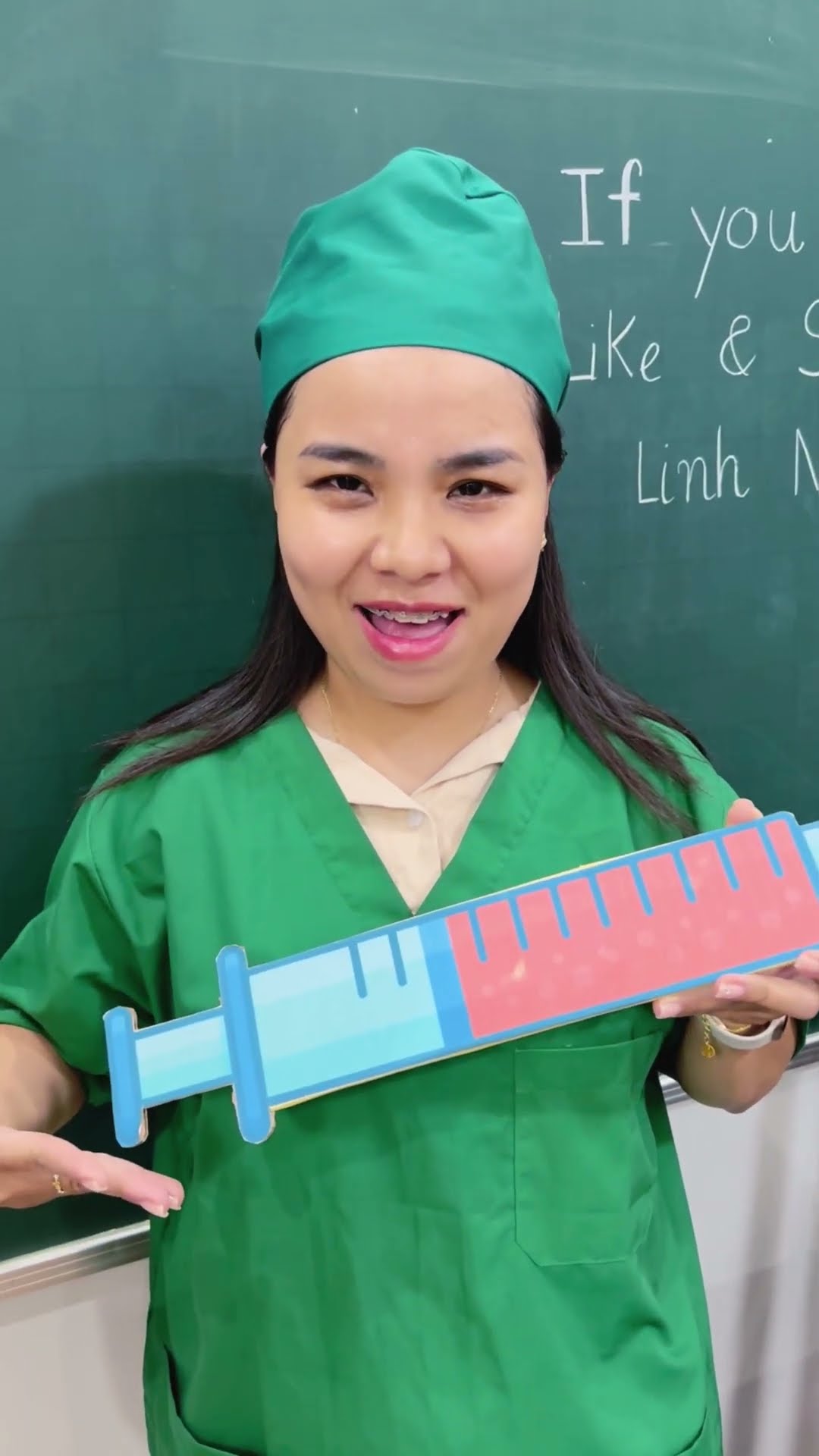LNS - Bệnh Nhân không muốn tiêm thuốc của Bác Sĩ || Dance Doctor Ding Dong #shorts