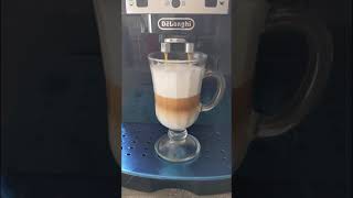 Латте в кофемашине Delonghi magnifica