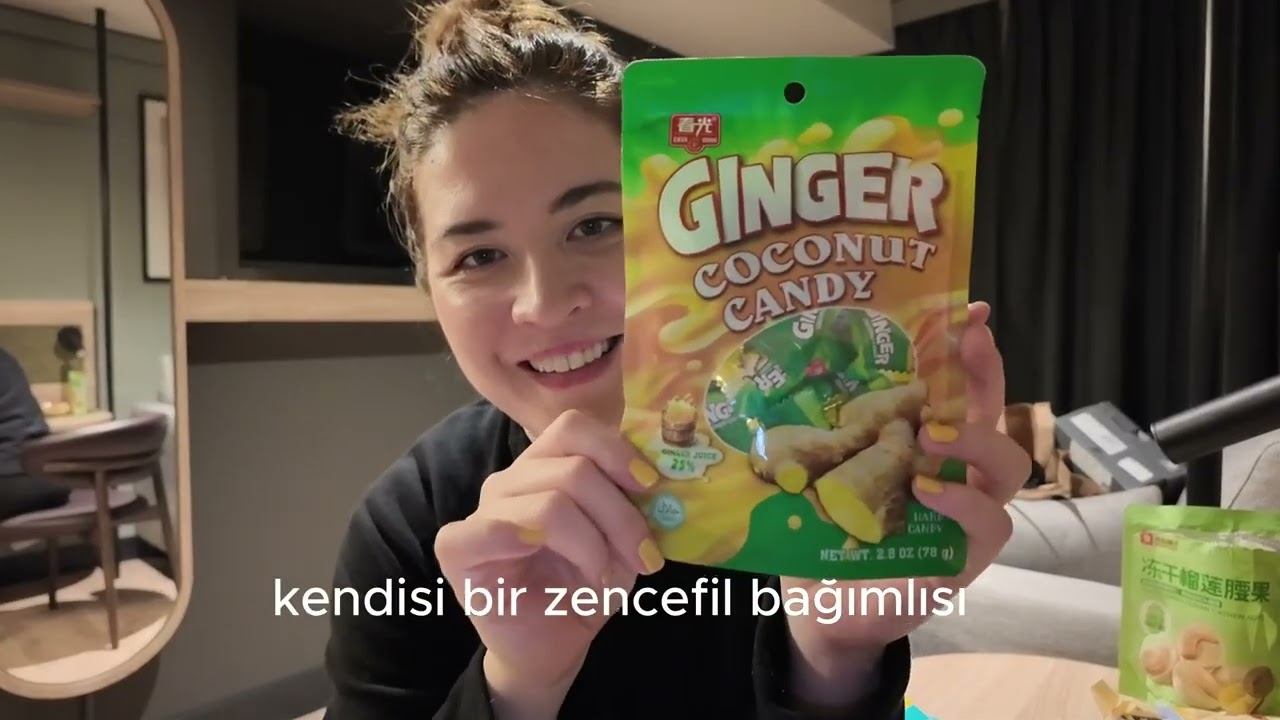 Asya marketinden aldığım abur cubur deniyorum :)