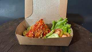 Contoh iklan ayam geprek menggunakan handphone