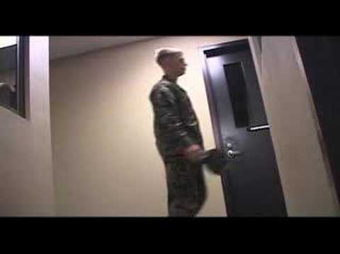 humorous-marine-corps-commerical-about-customer-service