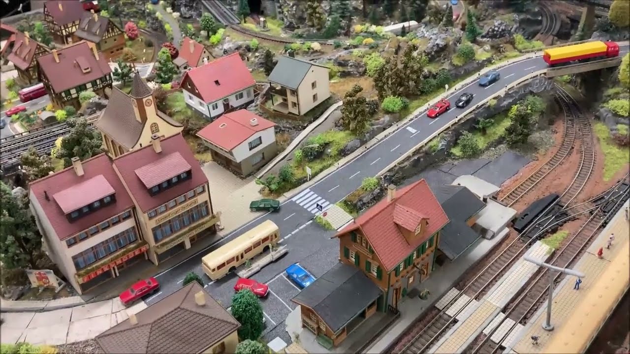 Spur N - Finish am Strassenbau der Bahnhofsstraße