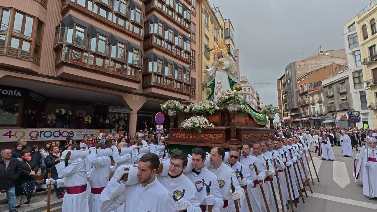 María Santísima del Amparo Curva de los Taxis. Domingo de Resurrección 2025 Semana Santa de Cuenca.