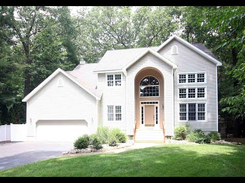 33 CAMBRIDGE AV, Halfmoon, NY home video tour