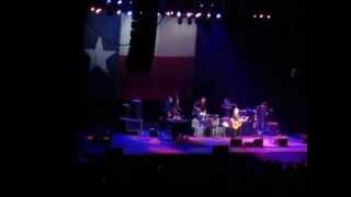 Willie Nelson &quot;Always On My Mind&quot; Kansas City,  MO  7/6/14