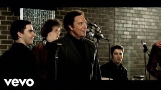 Смотреть клип Tom Jones, Stereophonics - Mama Told Me Not To Come