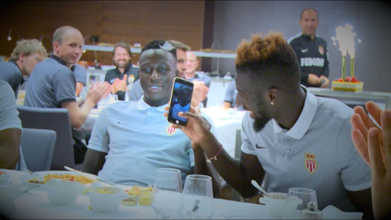 Lausanne 12 Joyeux Anniversaire Benjamin Mendy Youtube