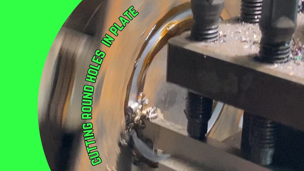 Как вырезать круглое отверстие в пластине на токарном станке