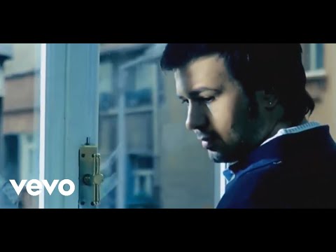 Yalın Küçücüğüm Official Video