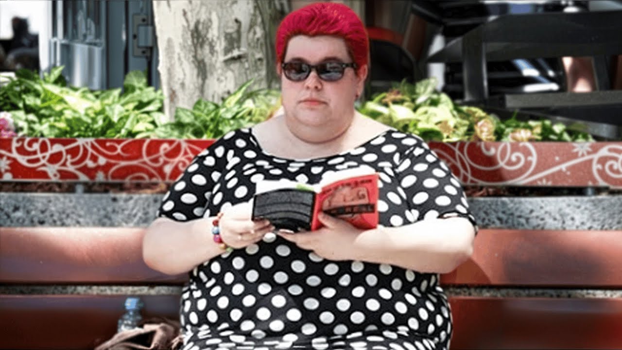 TRANSGENDER FEMINIST GETS TRIGGERED