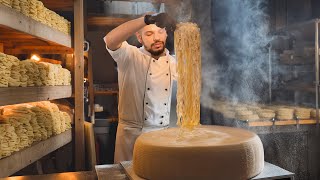Legendary Italian street food in Turkey! Pasta in a Cheese Wheel!