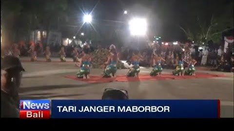Tari Janger Maborbor, Tradisi Unik Penari Injak Bara Api