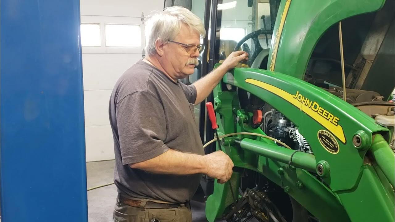John Deere 4720 fuel starvation fix and system bleeding solution. YouTube