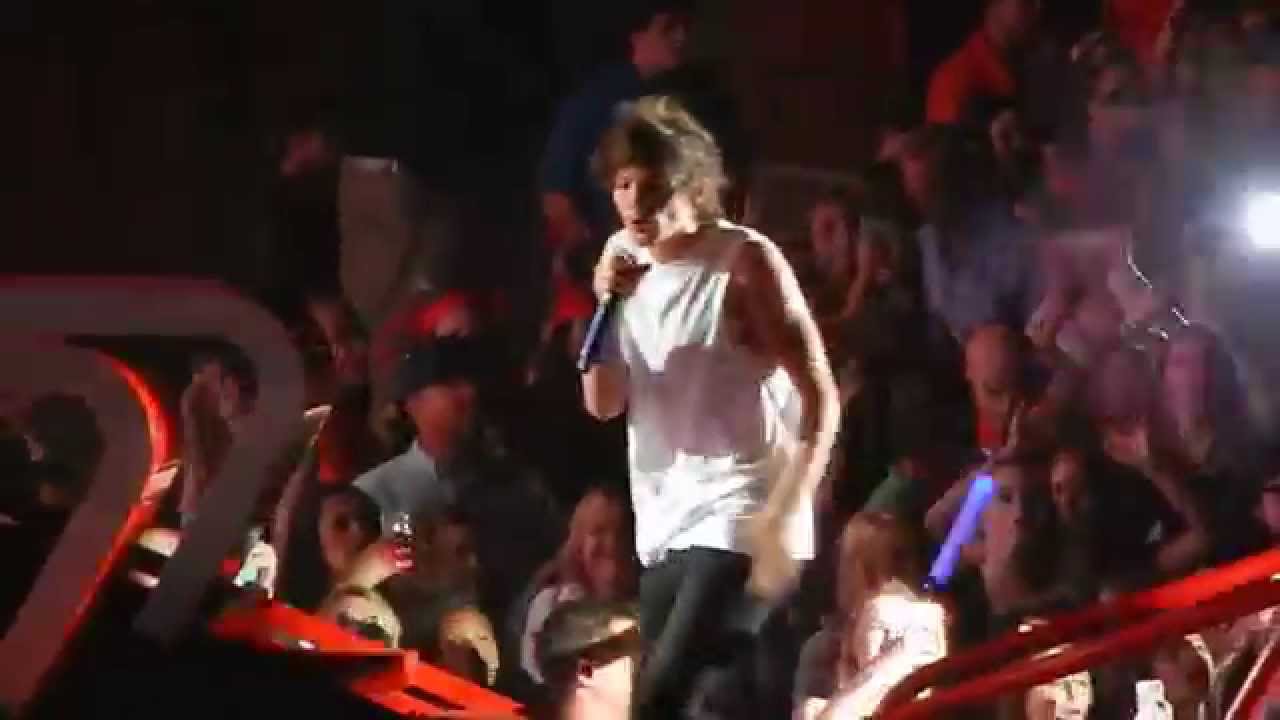 Why Don't We Go There - One Direction 8-7-2014