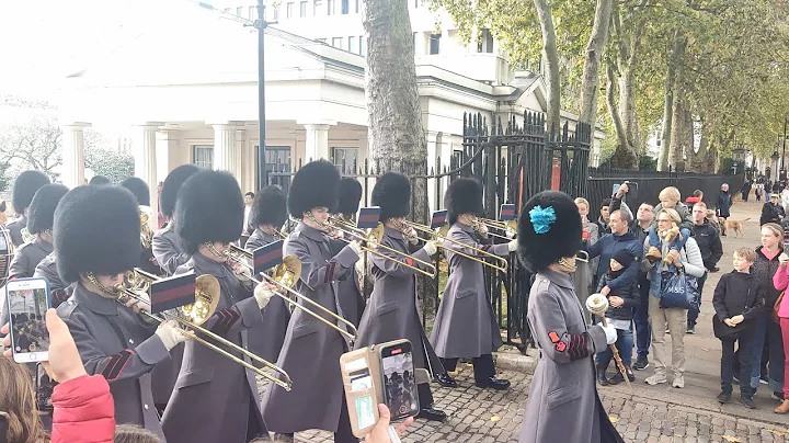 Changing Of The Guard Buckingham Palace 2nd Novemb...