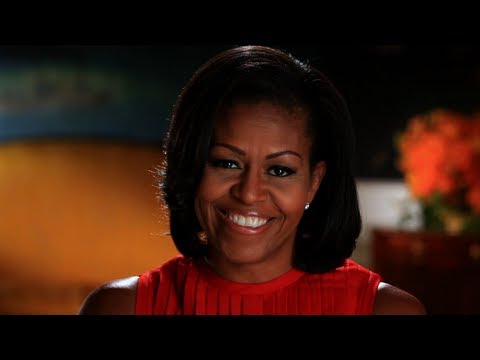 Video: Michelle Obama Tweets Mystiske Telefonnummer