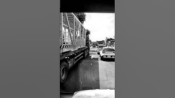 Xe đông trên quốc lộ 1A khu vực khu chế xuất Linh Trung đi Suối Tiên.