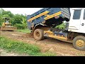 ឡានប៉ែនចាក់ដី 5 Ton ជាមួយអាប៊ុលរុញ | Hyundai 5 Ton Dump Truck With Bulldozer Komatsu