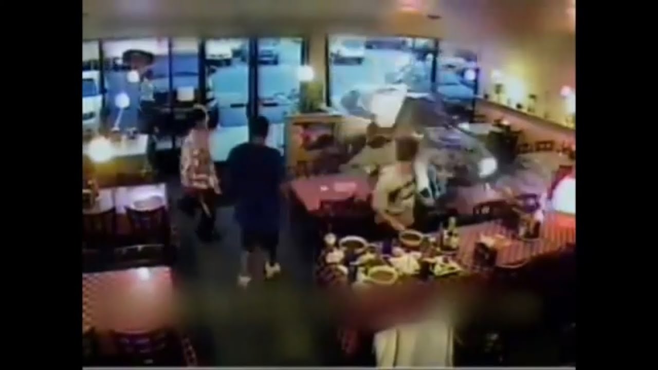 Car Crashes Into Restaurant - YouTube