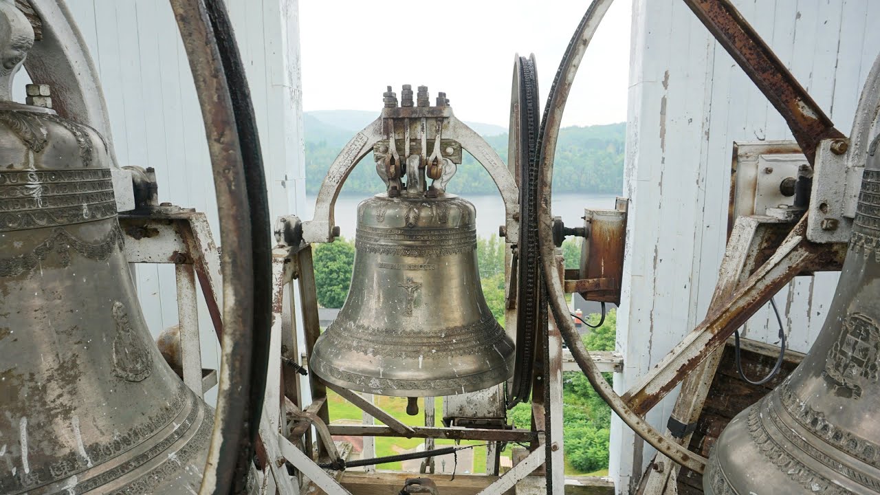 Cloches de l'église Saint-Jacques des Piles (Grandes-Piles, Mauricie, Québec, Canada)