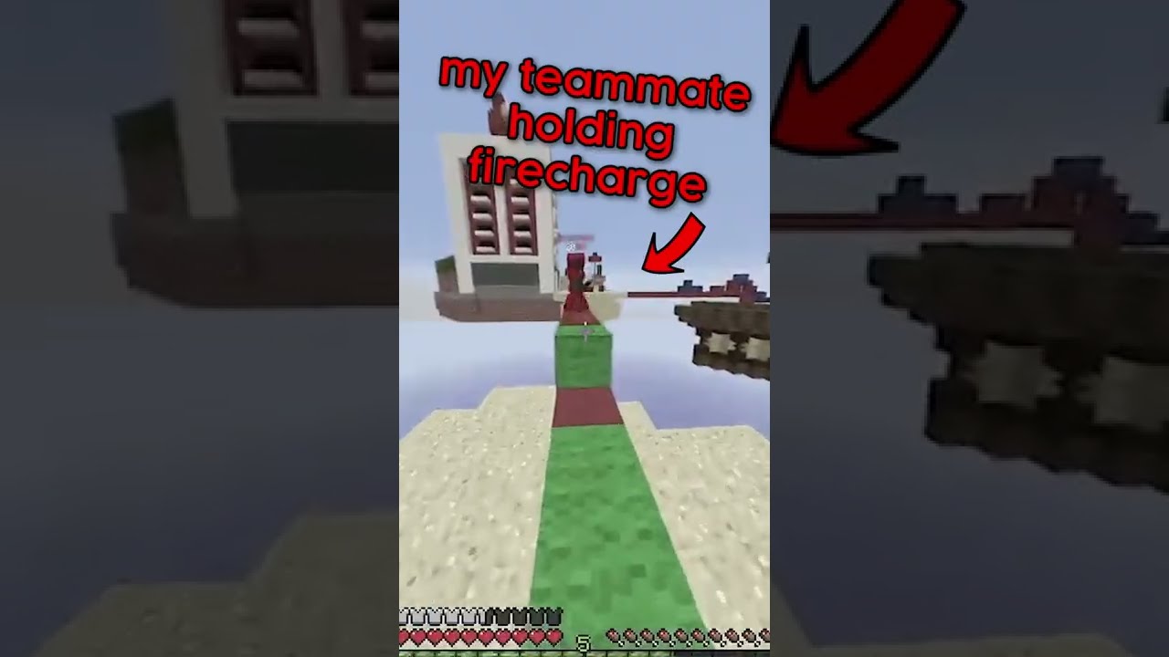 Streamer is BETRAYED by OWN TEAM in Bedwars! 😱