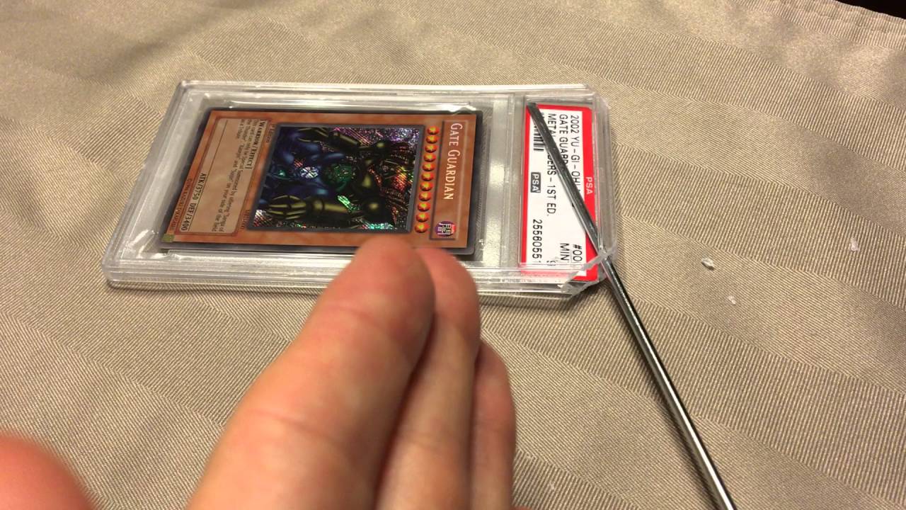 How to Open a PSA Graded Card Case - New Style - YouTube