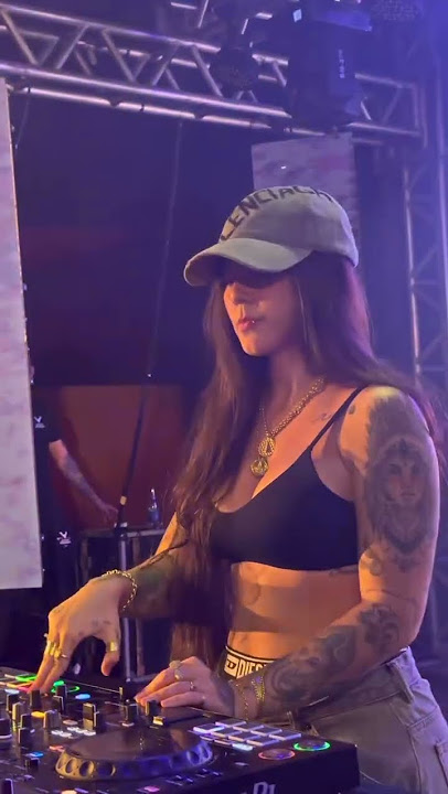 Diana Correa 😍#trending #shorts #viralvideo #sound#operator