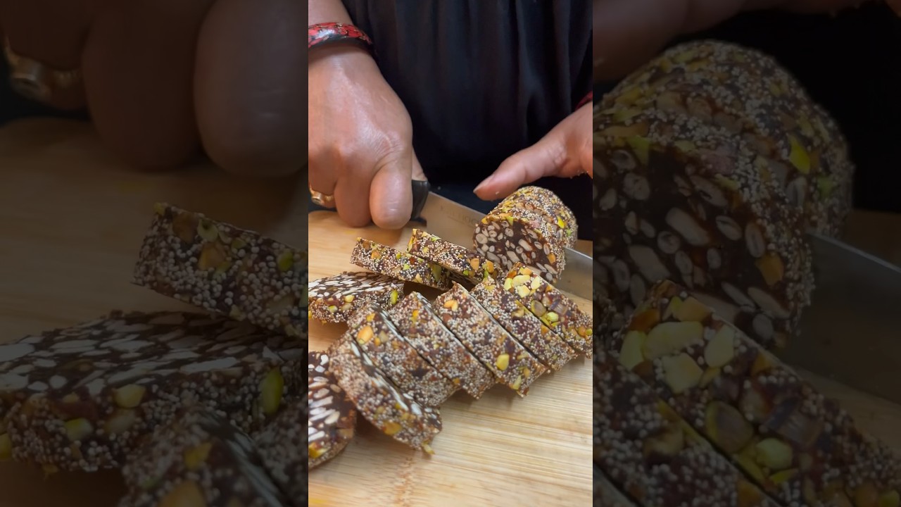 2 Sugar-Free Dry-fruits Roll😋 खजूर dry fruit mithai #shorts #sweets #mithai #viralshort #ytshort