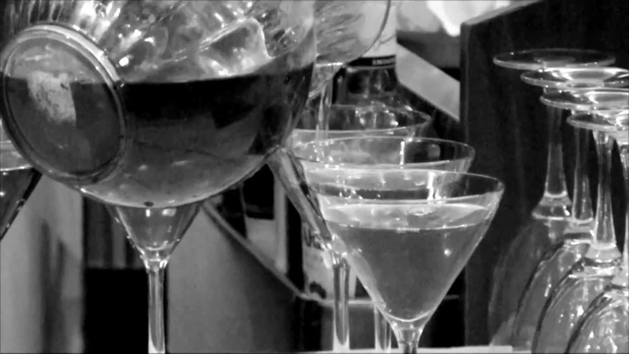 Pearl Wedding Cake - Ultimate Wedding Crasher