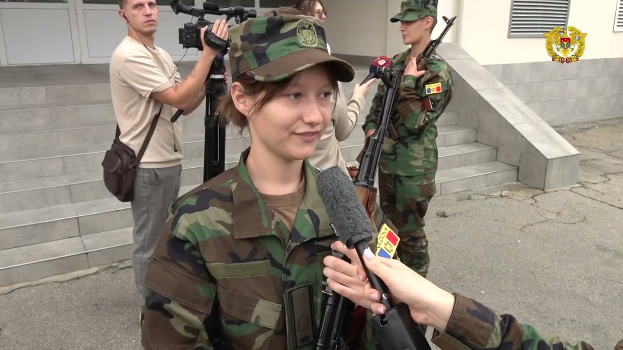 Studenții cursului I din Academia Militară au jurat credință Patriei