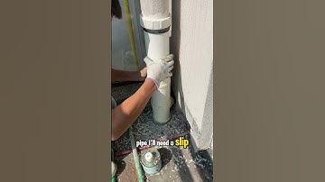 Waarom boor je in de afvoerbuis? #elektricien #loodgieter