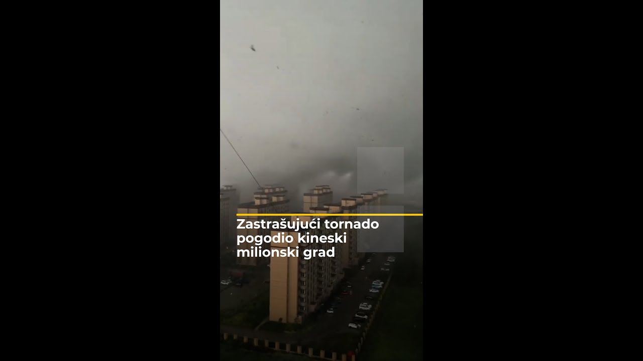 إعصار مرعب يضرب مدينة صينية