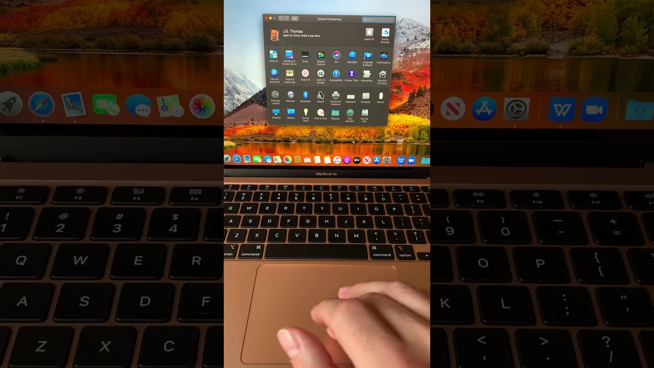 how to change wallpaper on macbook air laptop