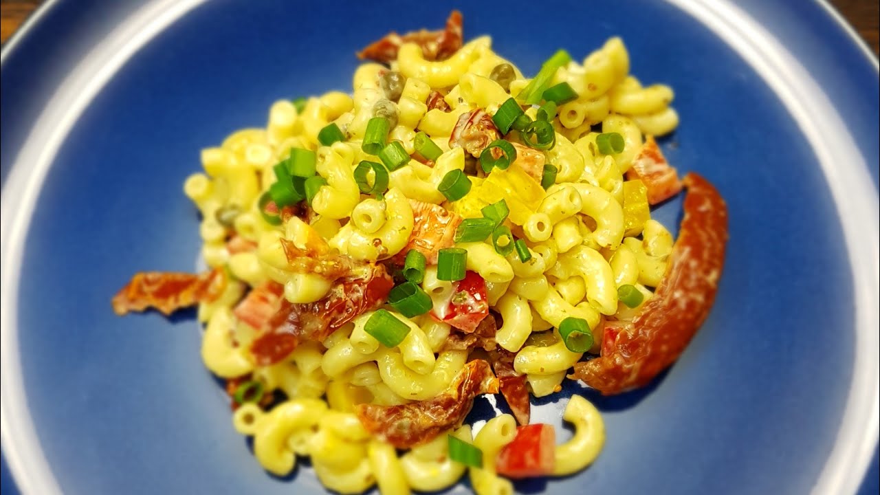 Macaroni salad with basil pesto - YouTube