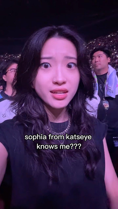 pov: sophia from katseye recognized me 😭