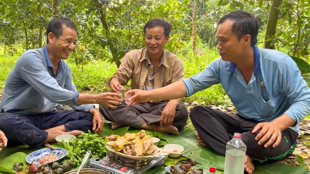 Trồng Sầu Riêng rồi mấy Chú, Cháu 