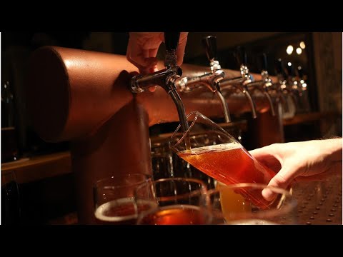 Wideo: Final Four Beer: Craft Breweries From College Basketball's Best