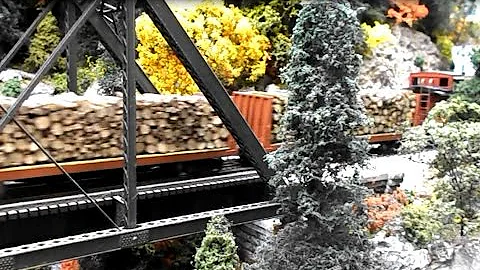 Simple and realistic pulpwood loads for your model railroad