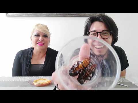 TACOS DE CUCARACHA CON MI ¡MAMÁ! | LUIS GO