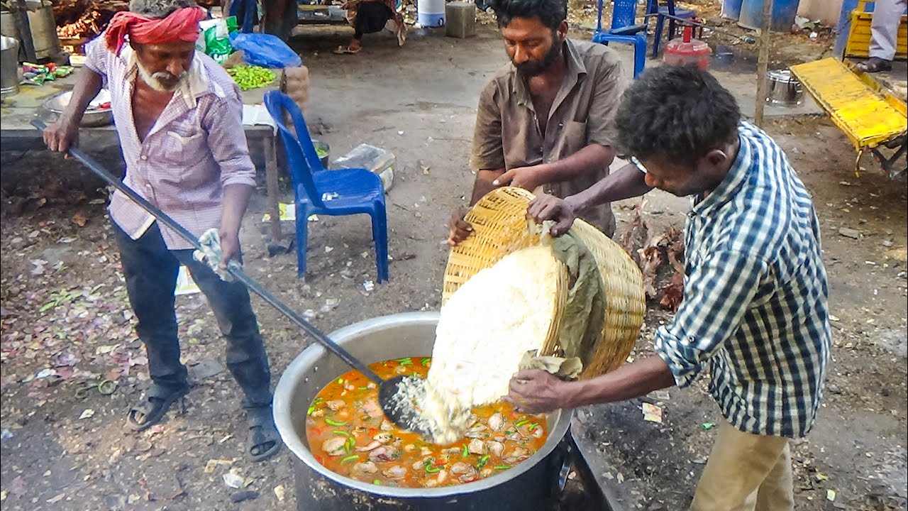 Muslim Marriage style Chicken Dum Briyani prepared for 200 people - Street Food Catalog