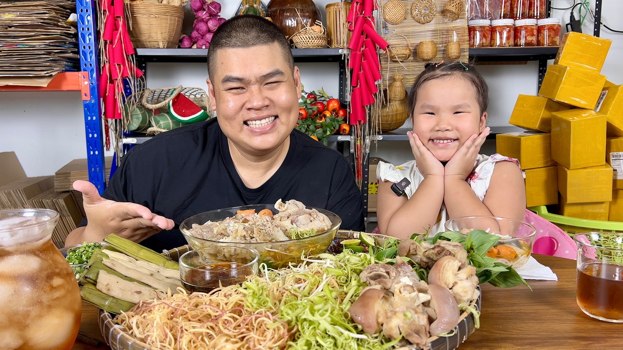 Ba Mập Food Cùng Bé Bánh Mì Ăn Bún Bò Giò Heo Siêu Hấp Dẫn Và Bốc Phốt Chú Hoàng Tốc Độ Từ Bánh Mì