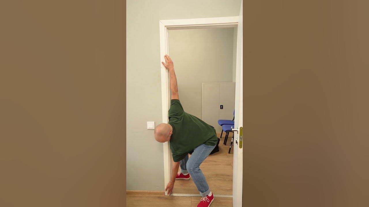 how-to-measure-your-height-with-your-hands-hack-shorts-youtube