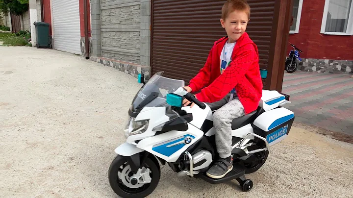 Funny Kids Ride on BMW Police Sportbike Pocket bike Unboxing and Assembling Surprise Children's Toys