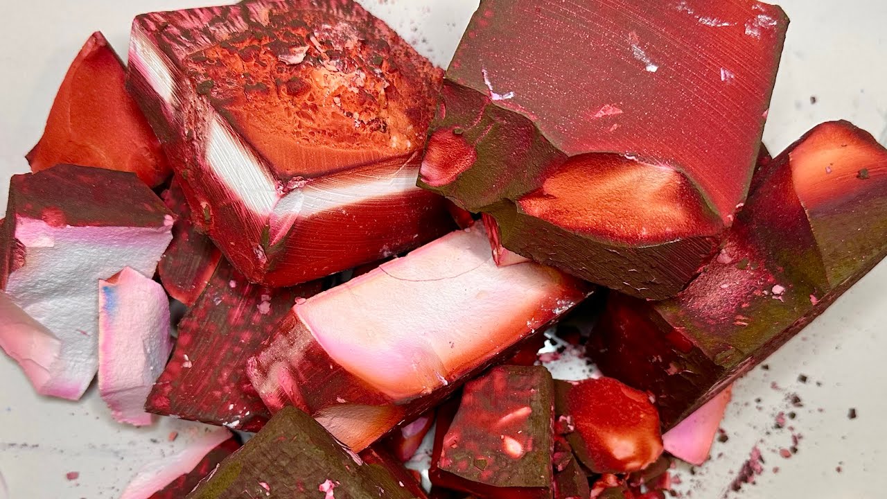 Soft Crunchy Dyed Gym Chalk Crush ASMR