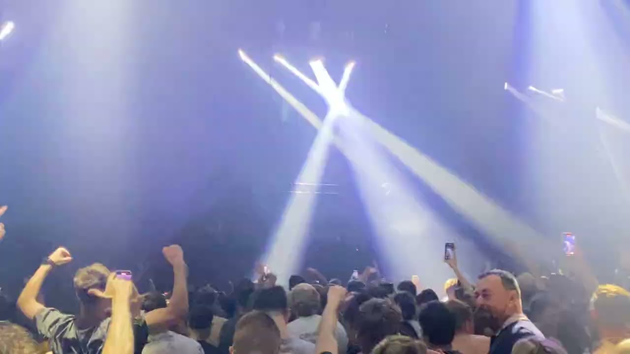 Смотреть «TRYM - MTFK, Gianma Bln @ Unreal ADE Millenium 2024» на YouTube Смотреть «TRYM - MTFK, Gianma Bln @ Unreal ADE Millenium 2024» на YouTube