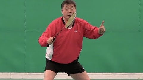 Badminton Footwork Skills -How To Do Backhand Drop Steps First Two Steps